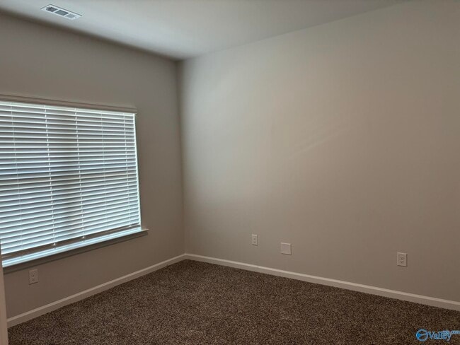 Building Photo - 105 High Leaf Dr