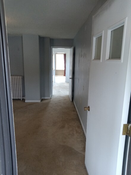 Building Photo - 408 Willow Ave