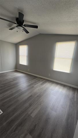 Building Photo - 4253 Sun Dr