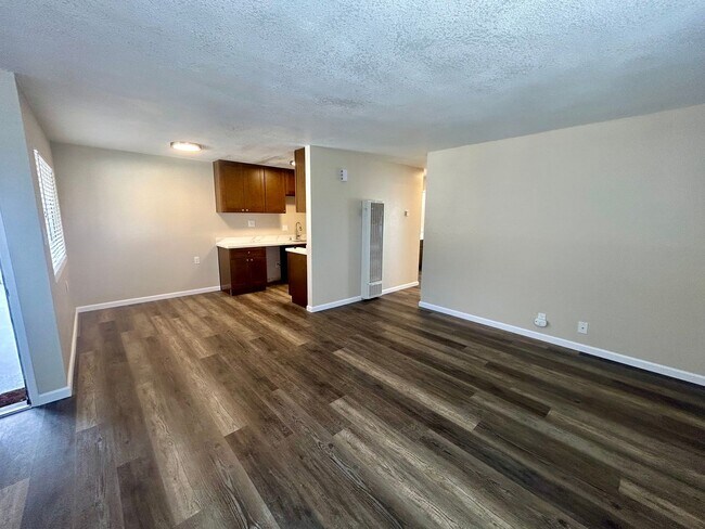 Building Photo - 1566 167th Ave