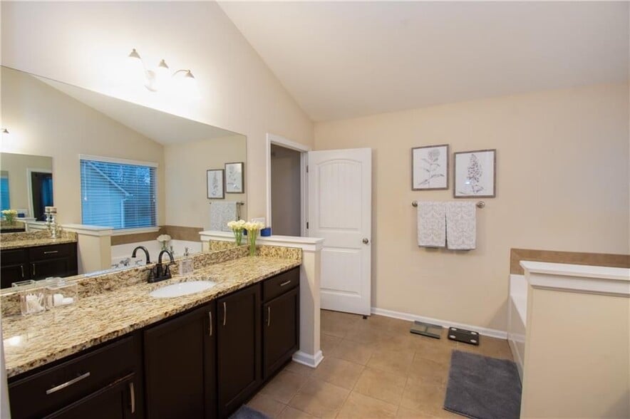 Building Photo - 5143 Olive Branch Cir