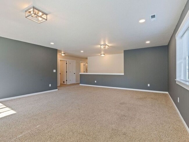 Building Photo - 4005 N Pioneer Canyon Dr