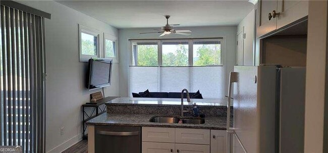 Building Photo - 109 Marina Parc Dr