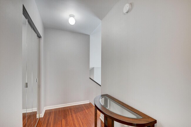 Building Photo - 5598 Aspen Ridge Cir