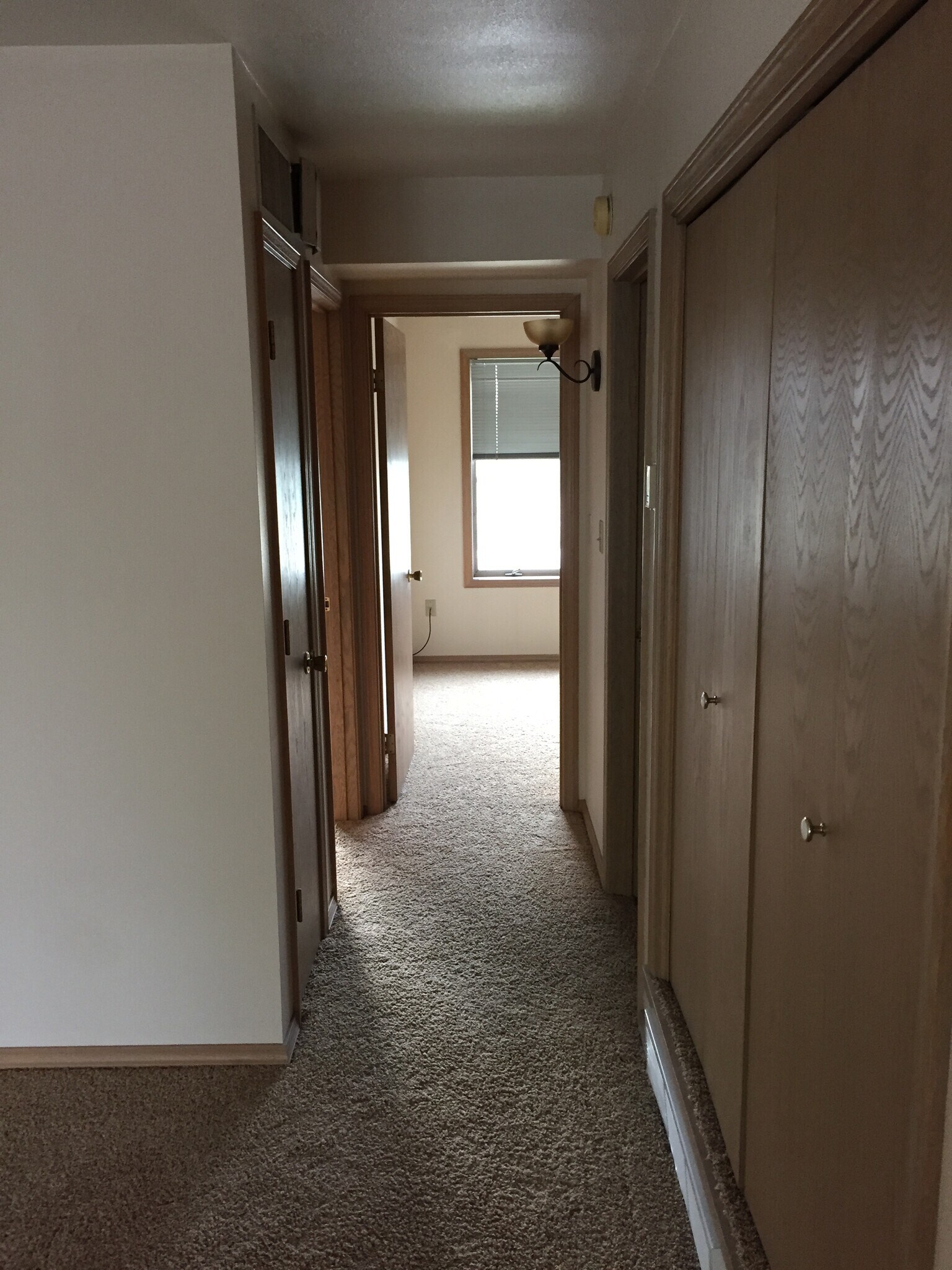 Building Photo - 1608 Sand Ct