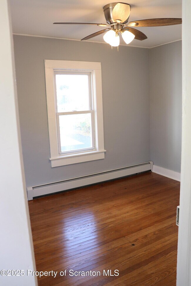 Building Photo - 712 W Lackawanna Ave