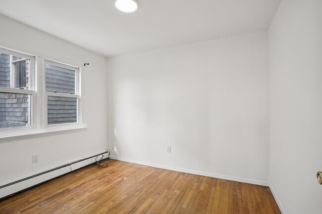 Building Photo - 342 Ogden Ave.