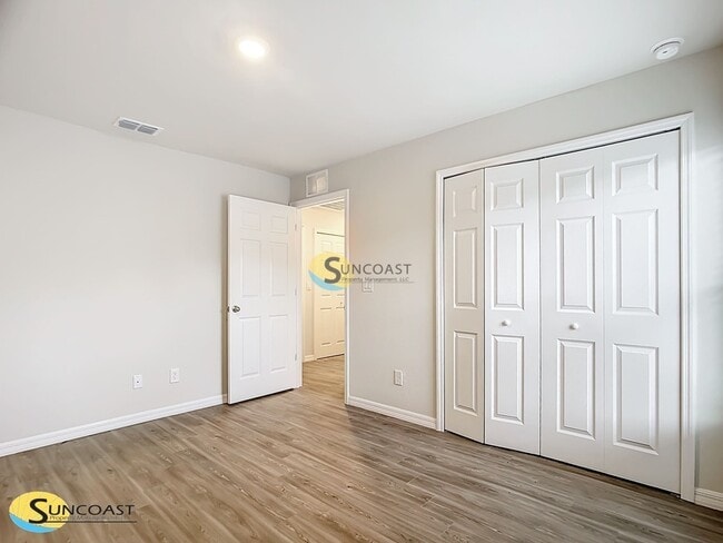 Building Photo - 7839 N Quibble Ave