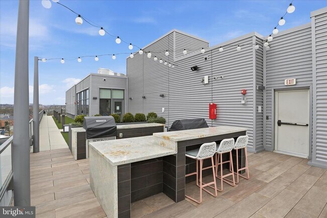 Building Photo - 1201 N Royal St