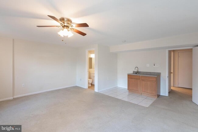 Building Photo - 8132 Sleepy View Ln