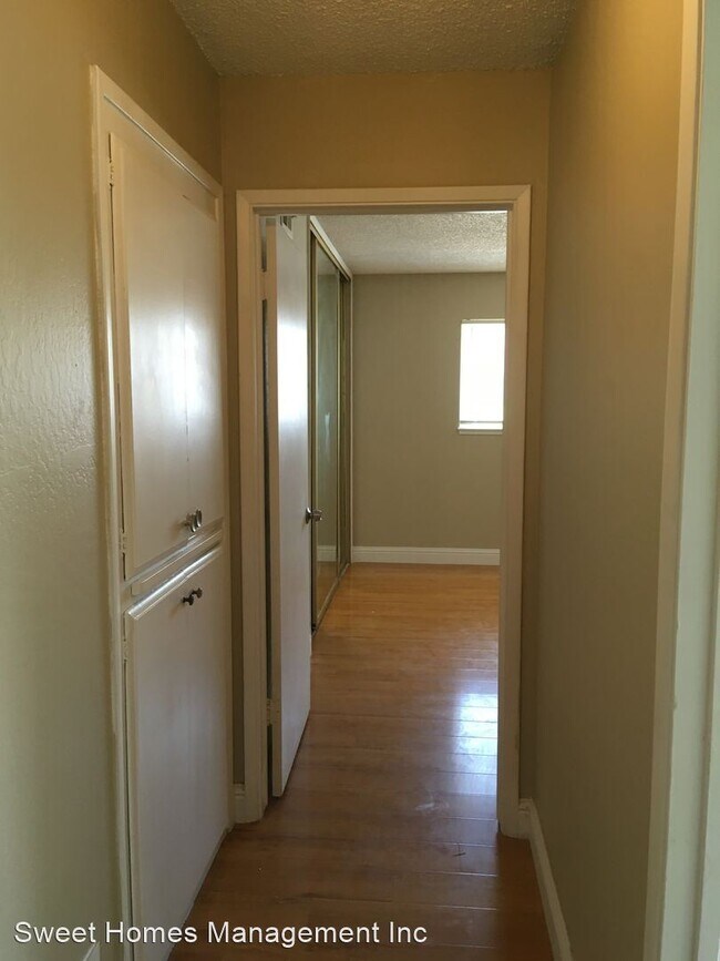 Building Photo - 4 br, 2 bath House - 6821 Chevy Chase Way
