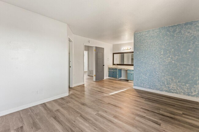 Building Photo - 24363 Comfort Ct