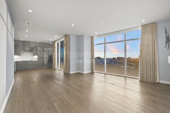 Building Photo - 4521 San Felipe St