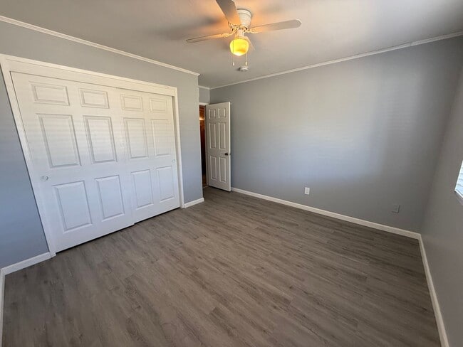Building Photo - 3 Bedroom in the Northwest