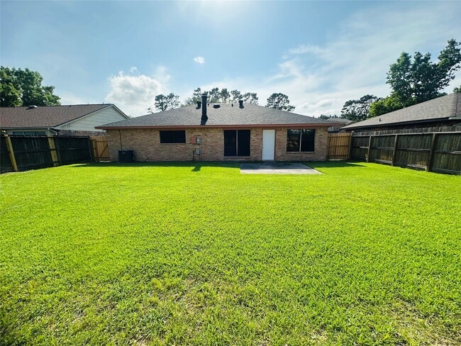 Building Photo - 19834 Arrowsmith Dr