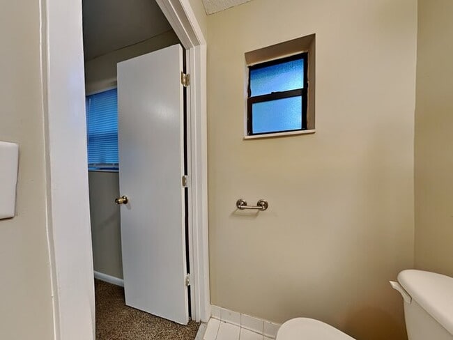 Building Photo - 7593 Sharbeth Dr S