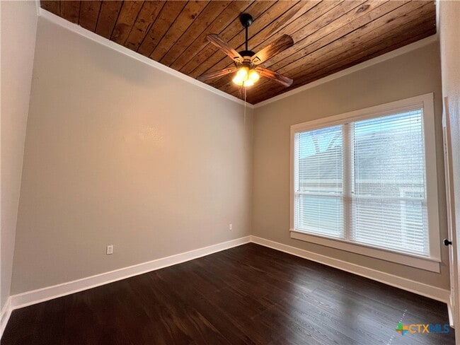 Building Photo - 111 N 5th St