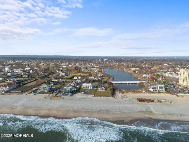 Building Photo - 892 Elberon Ave