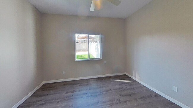 Building Photo - 5124 Leo St