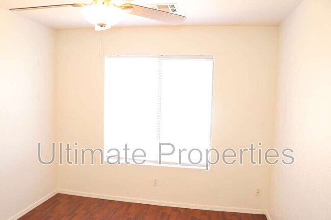 Building Photo - 9027 W Yale St