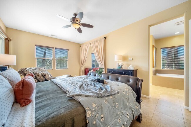 Building Photo - 40834 Adriatico Ct