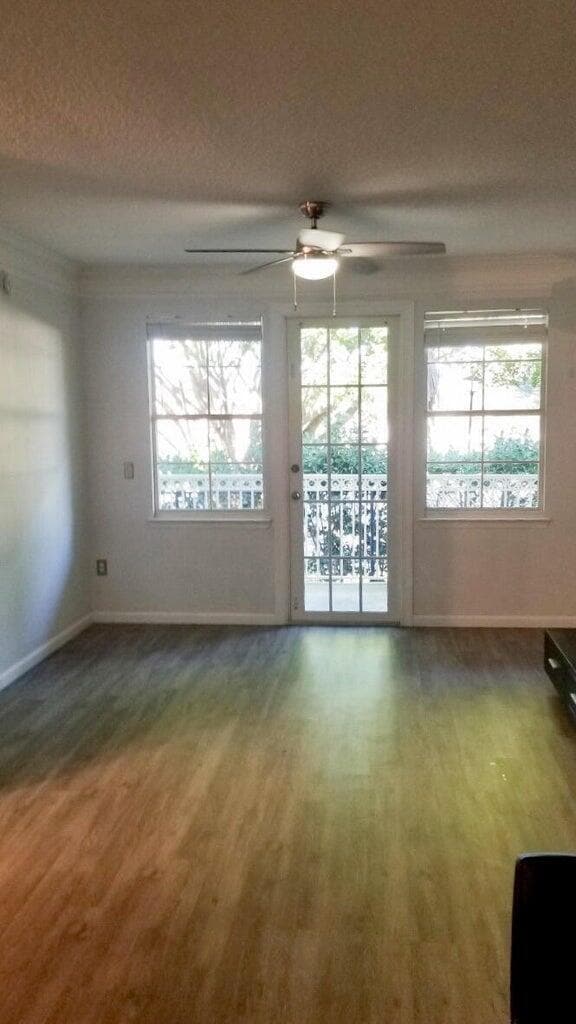 Building Photo - 9857 Baywinds Dr