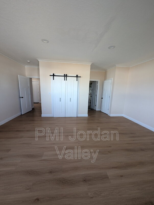 Building Photo - 408 RIGDON St