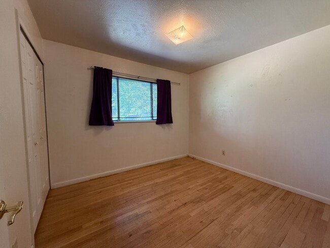 Building Photo - North Central 3 Bedroom Home