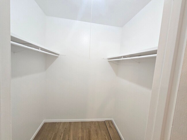 Building Photo - 2019 N 49th St