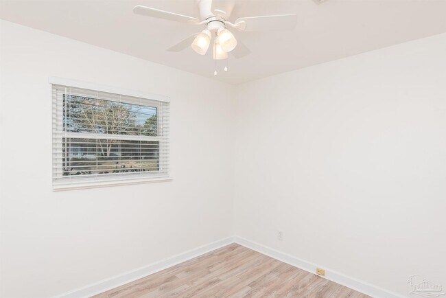 Building Photo - 3505 Wellington Rd