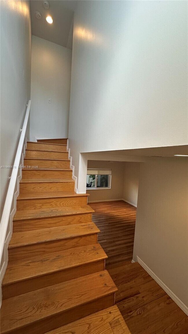 Building Photo - 3063 Center St