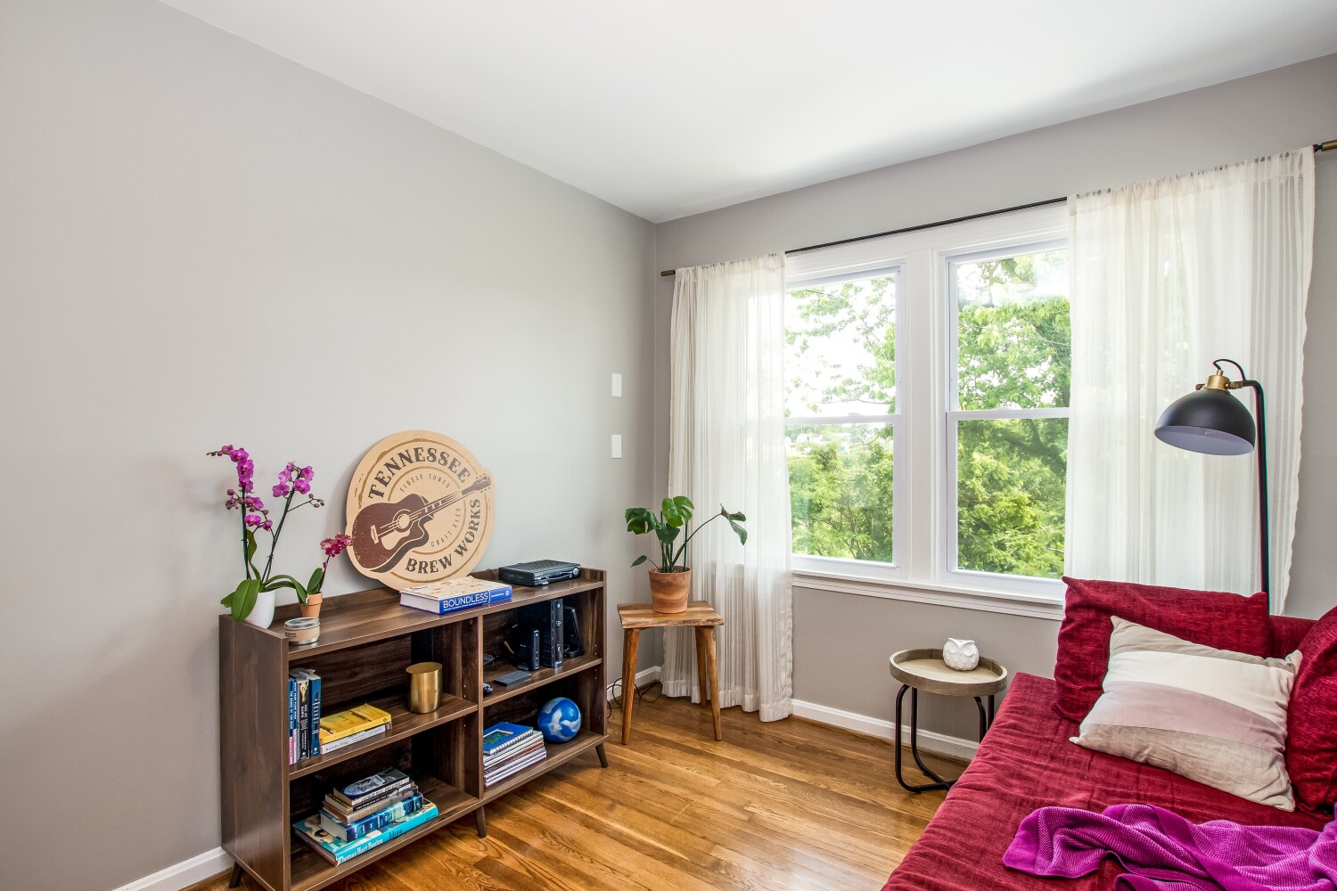 Building Photo - 2158 Brookview Dr