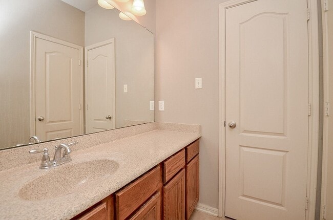 Building Photo - 5205 Kendall Glen Ct