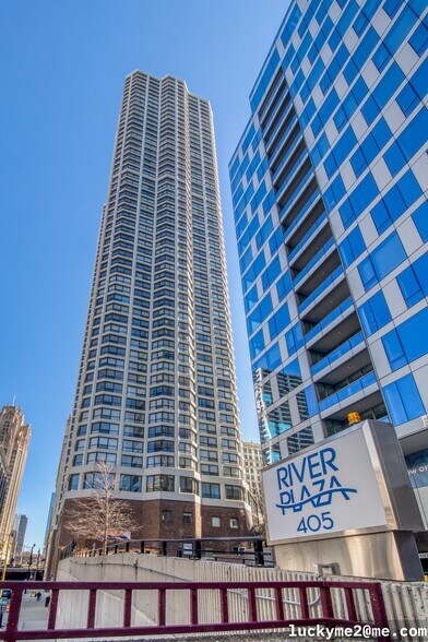 Building Photo - 405 N WABASH Ave