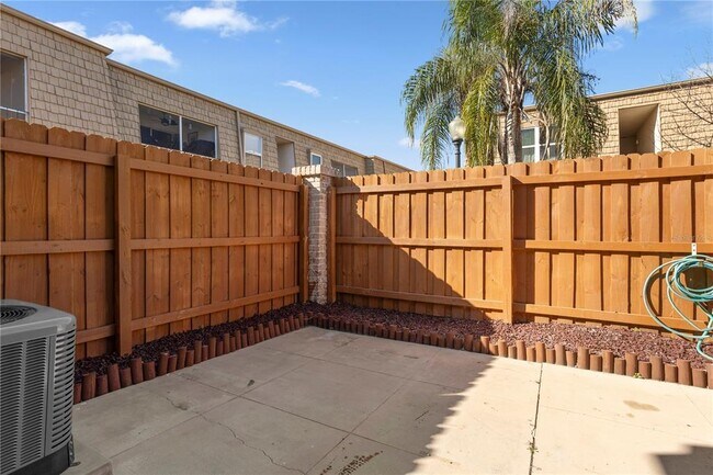 Building Photo - 200 St Andrews Blvd