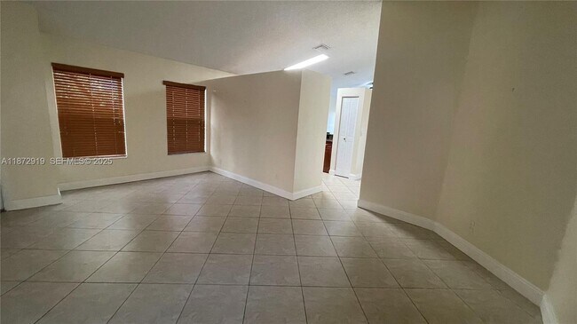 Building Photo - 6952 SW 148 Ln