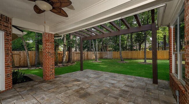 Building Photo - 14 Filigree Pines Pl