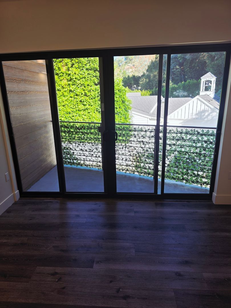 Building Photo - 862 Moraga Dr