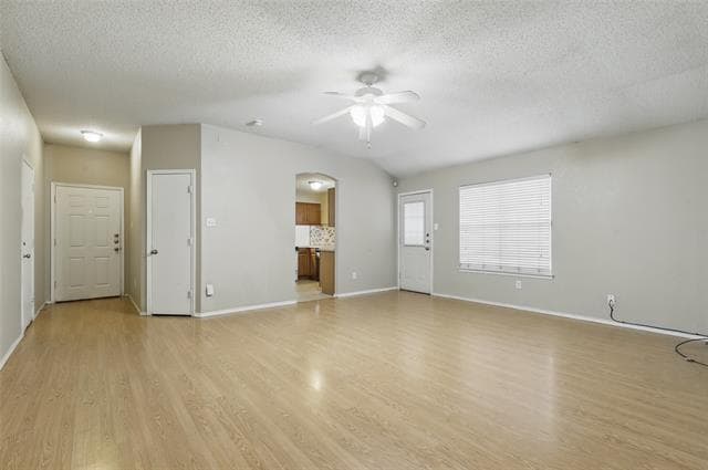 Building Photo - 2725 Yoakum St
