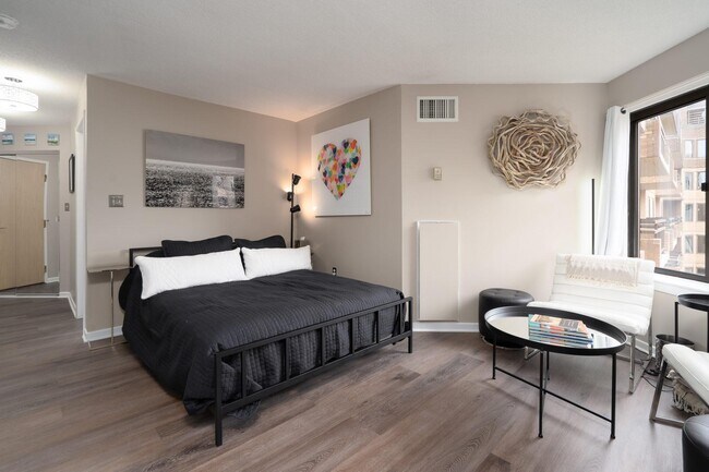 Building Photo - 2111 Wisconsin Ave NW