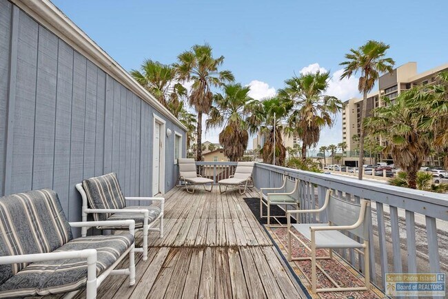 Building Photo - 2615 Gulf Blvd