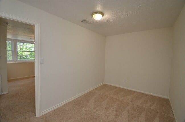 Building Photo - 12707 Sandri Ln