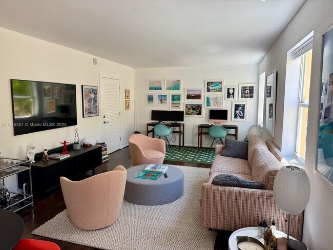 Building Photo - 1308 Drexel Ave