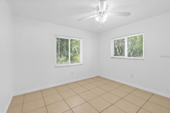 Building Photo - 2258 S Daytona Ave