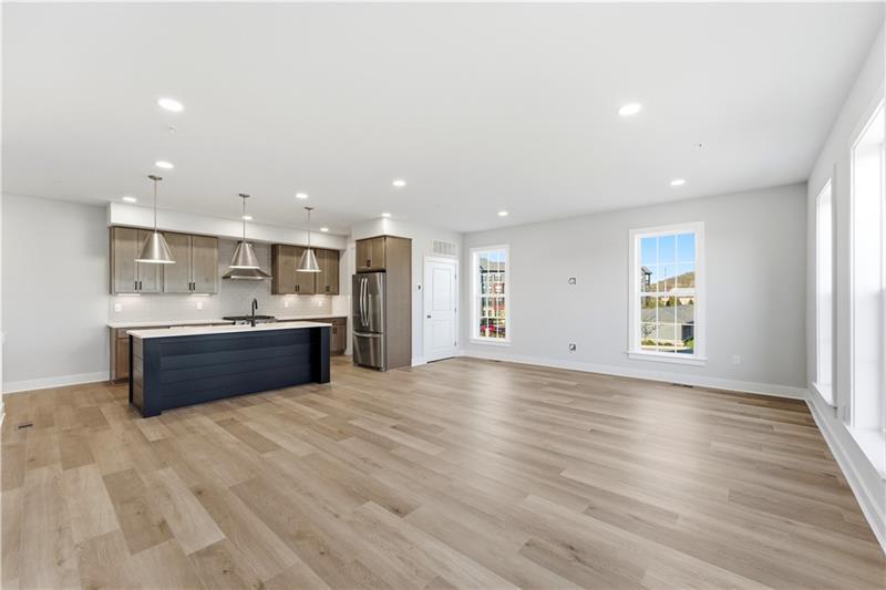 Building Photo - 227 Oliver Way