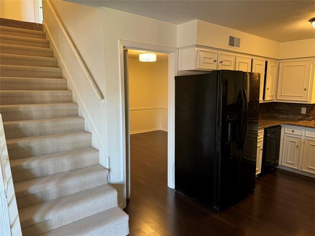 Building Photo - 10609 Sandpiper Ln