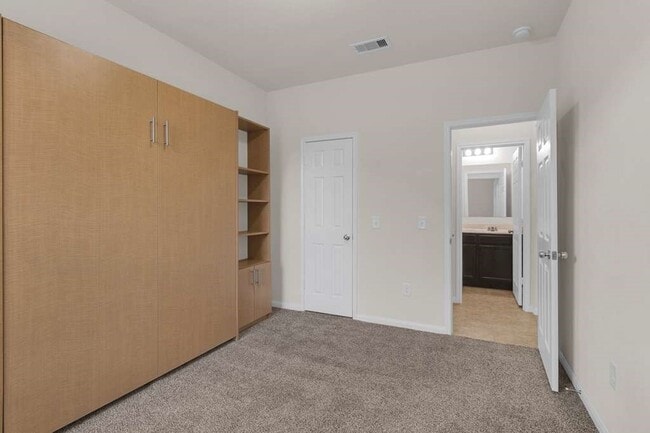 Building Photo - 19239 Midnight Glen Dr