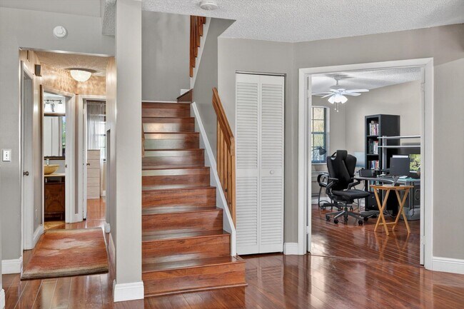 Building Photo - 301 SW 158th Terrace