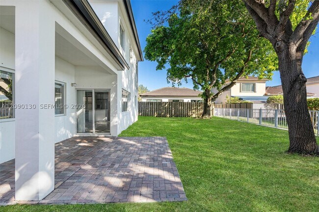 Building Photo - 16350 SW 50th Terrace
