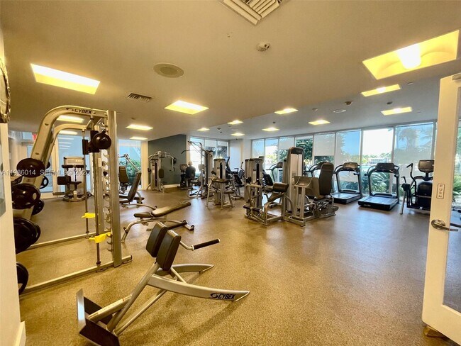 Building Photo - 20281 E Country Club Dr